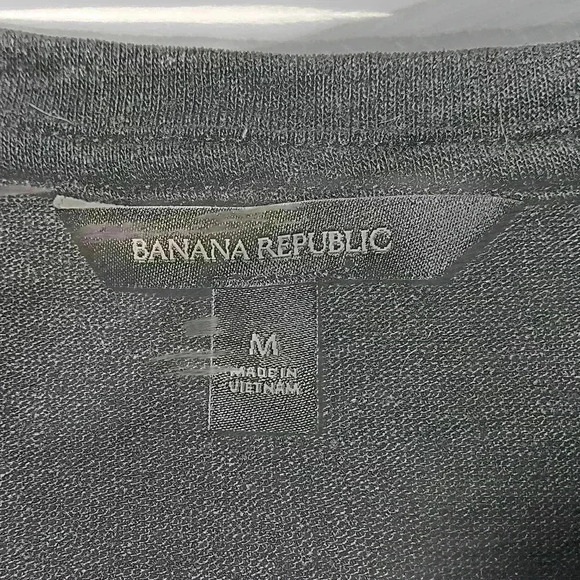 Banana Republic Linen blend short-sleeved shirt. Ladies size M - Picture 8 of 8